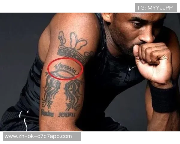 足球纹身人：用身体艺术表达对足球的热爱与追求